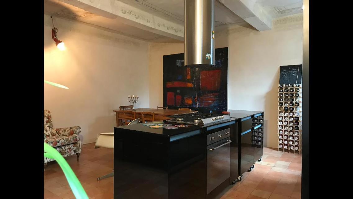 레조넬에밀리아 Casa Luminosa Con Giardino In Centro Storico 아파트 외부 사진
